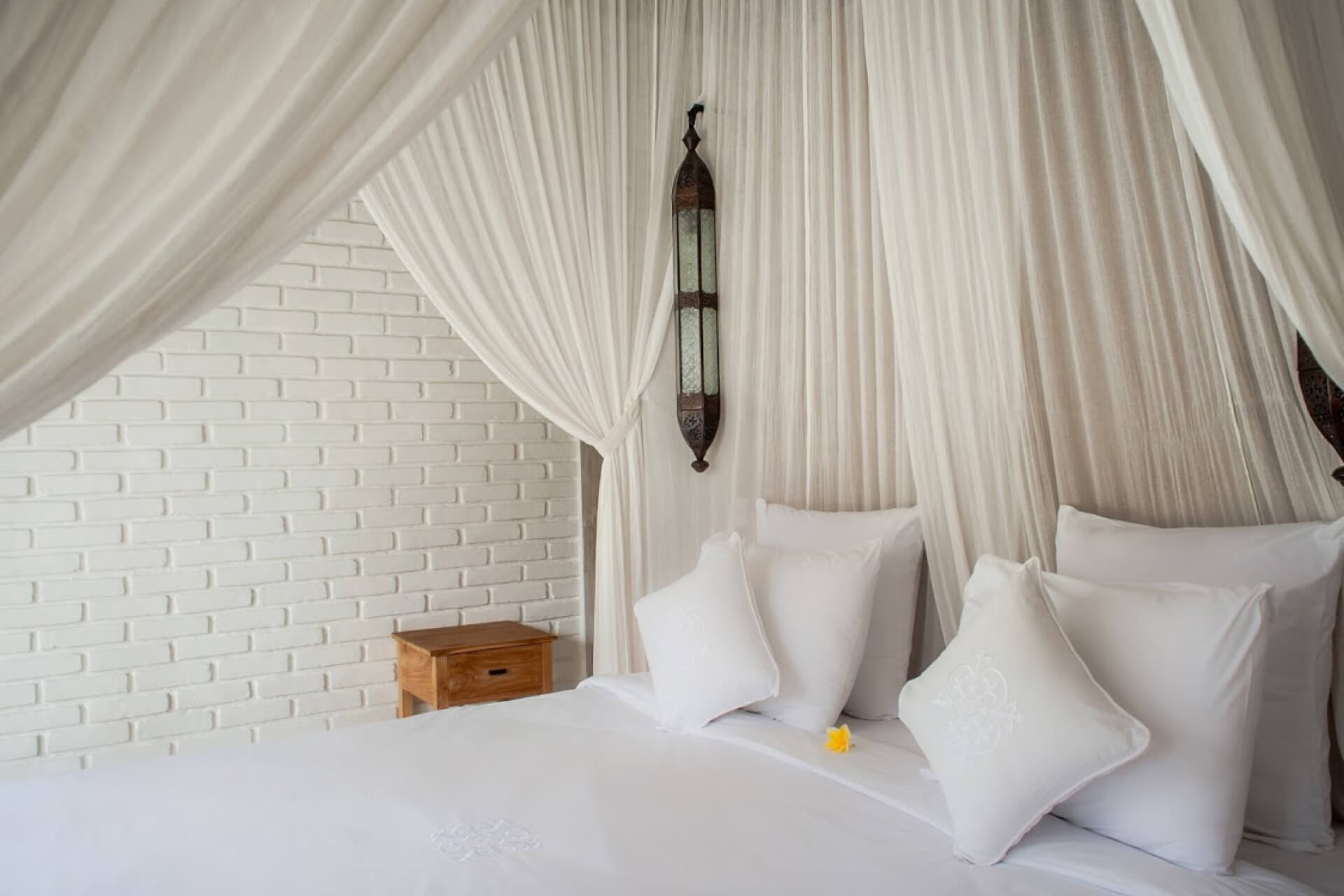 Moder Lake view family Home-galery-2